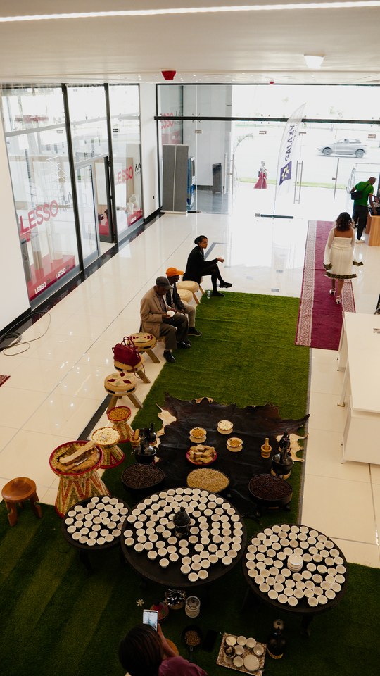 Galaxy Mall leasing campaign